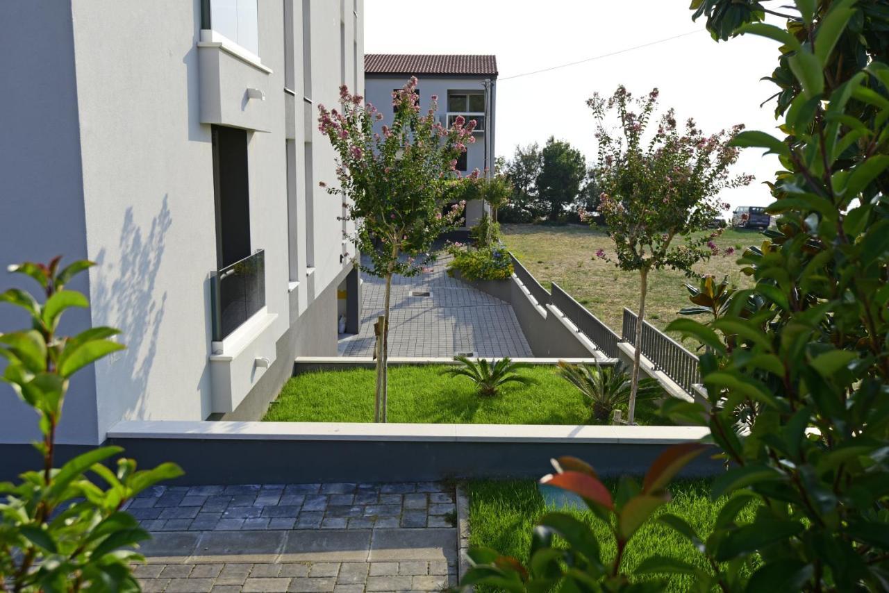 Apartments Adriatic Podstrana Exterior photo