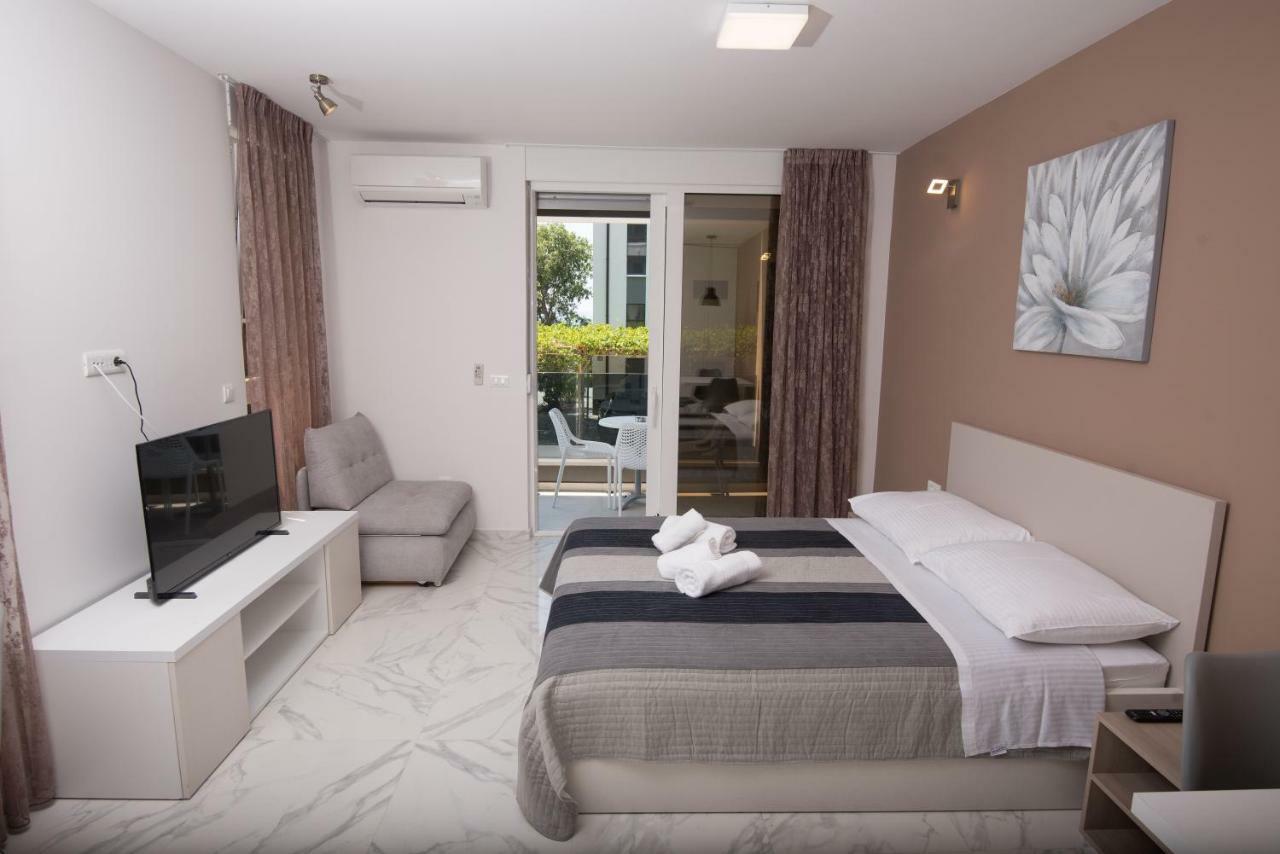 Apartments Adriatic Podstrana Exterior photo
